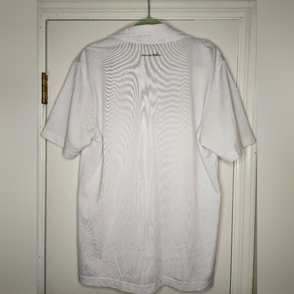 Travis Mathew golf Polo Size Large - Picture 4 of 4